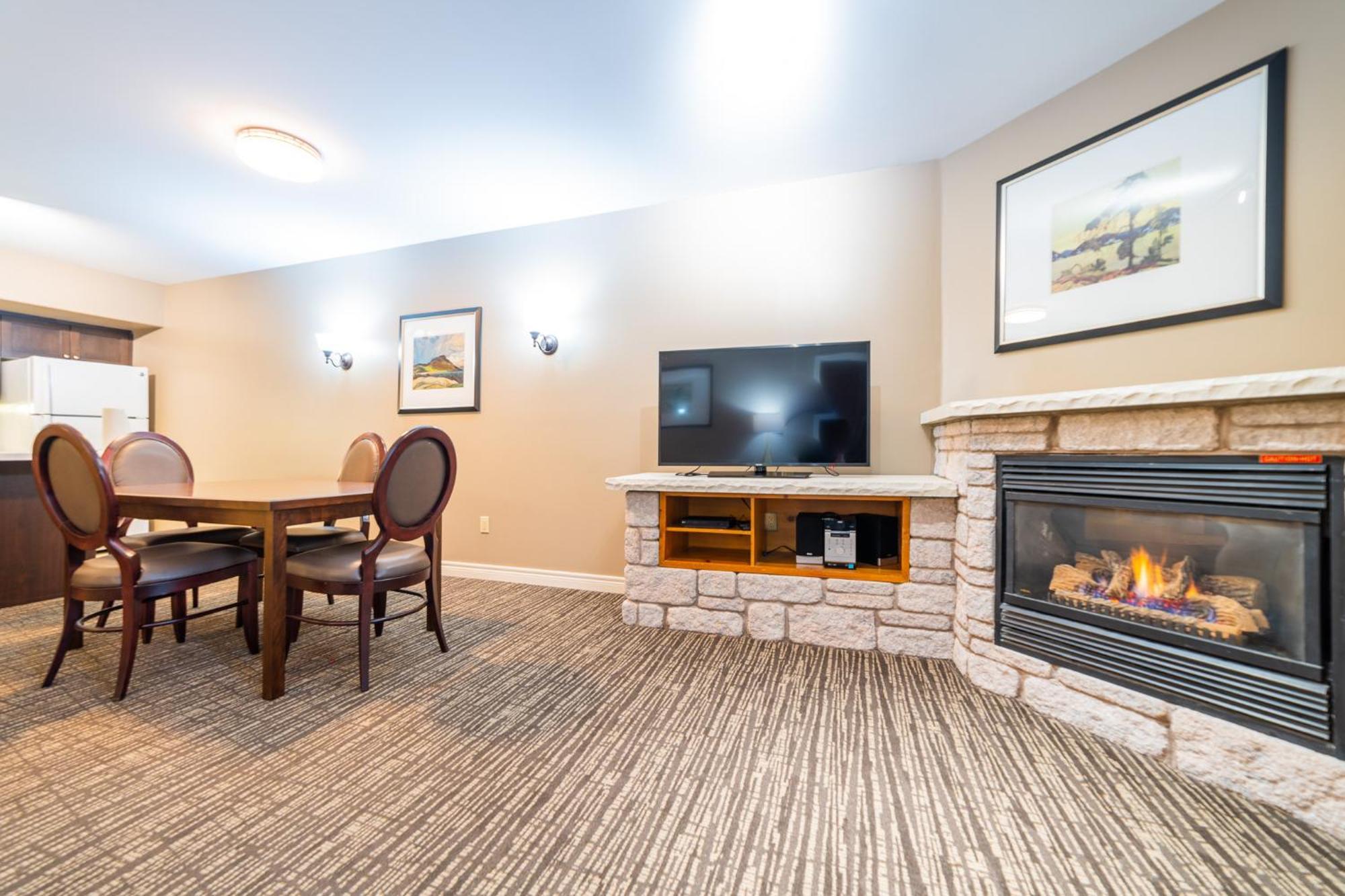 Shanty Bay Horseshoe Valley Suites - The Azure מראה חיצוני תמונה
