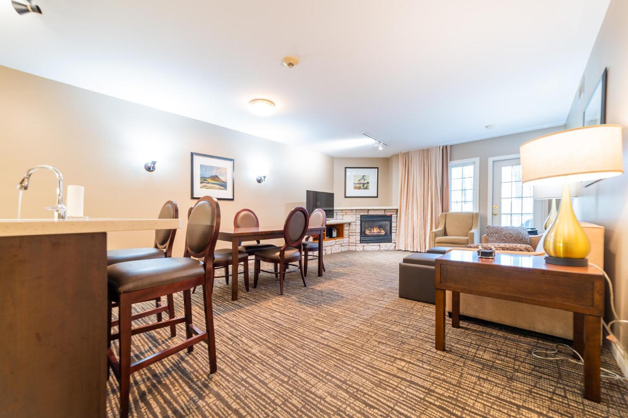 Shanty Bay Horseshoe Valley Suites - The Azure מראה חיצוני תמונה