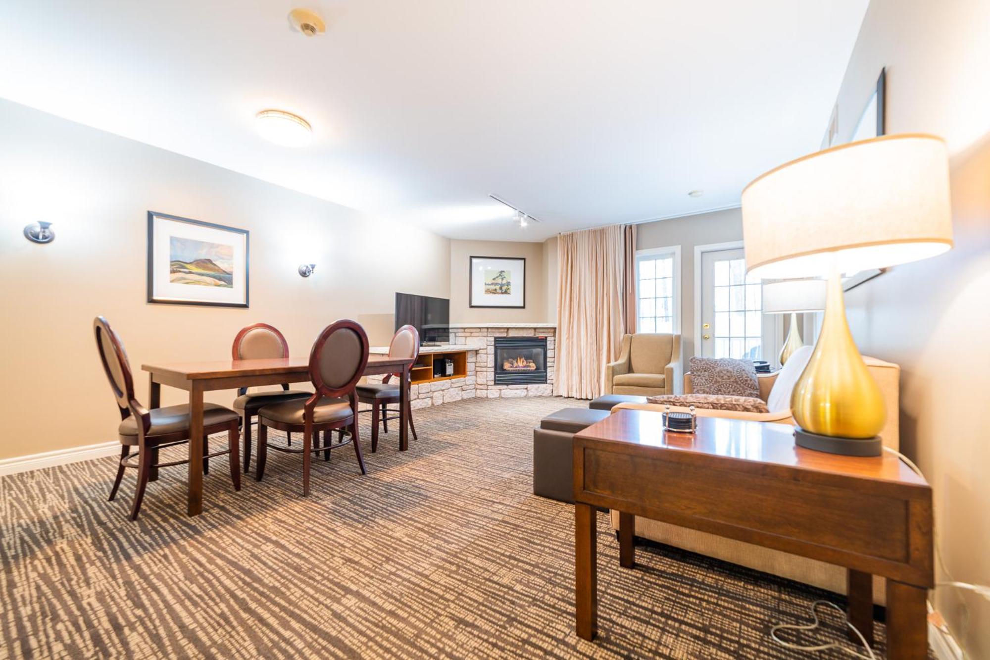 Shanty Bay Horseshoe Valley Suites - The Azure מראה חיצוני תמונה