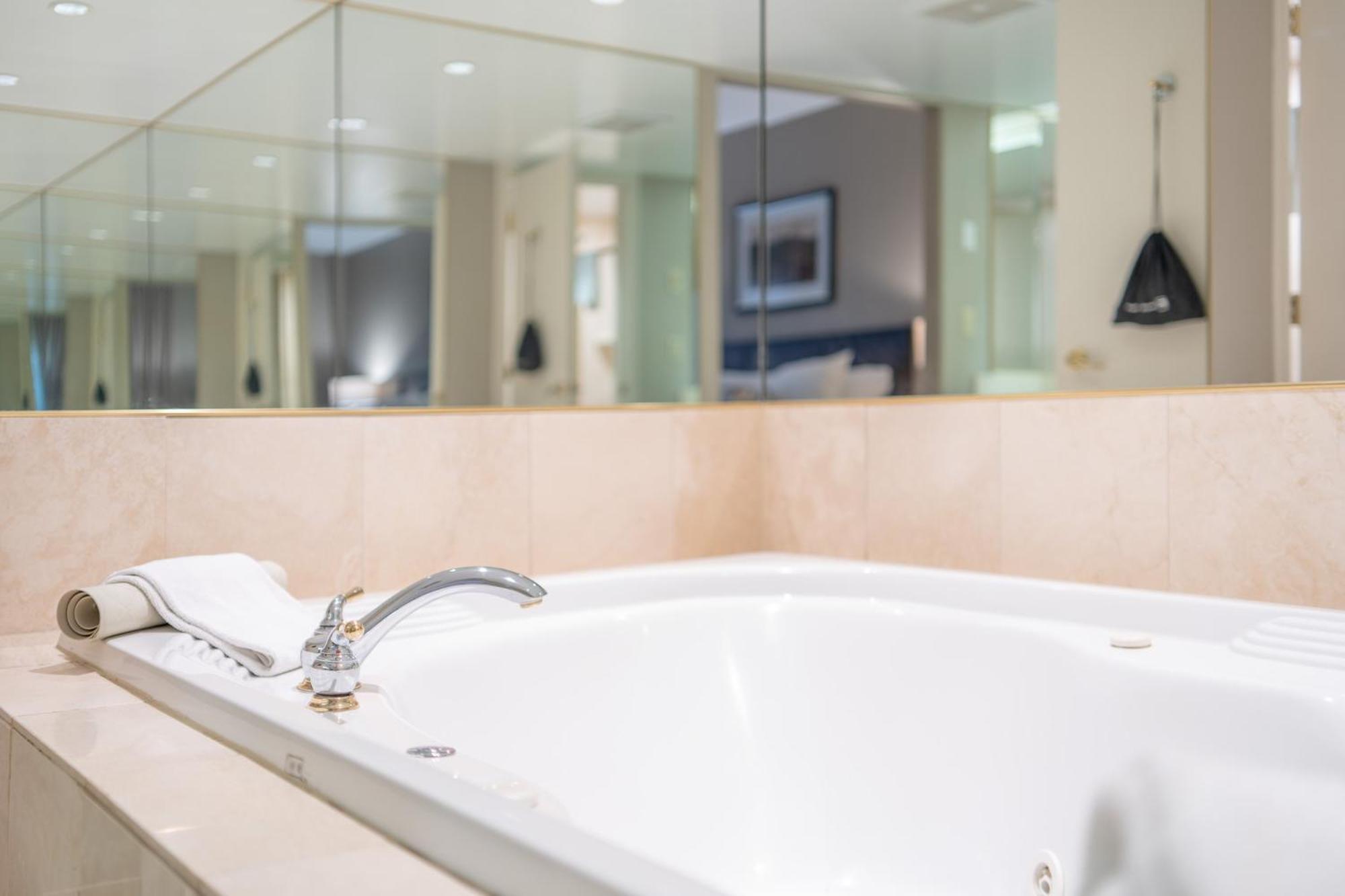 Shanty Bay Horseshoe Valley Suites - The Azure מראה חיצוני תמונה